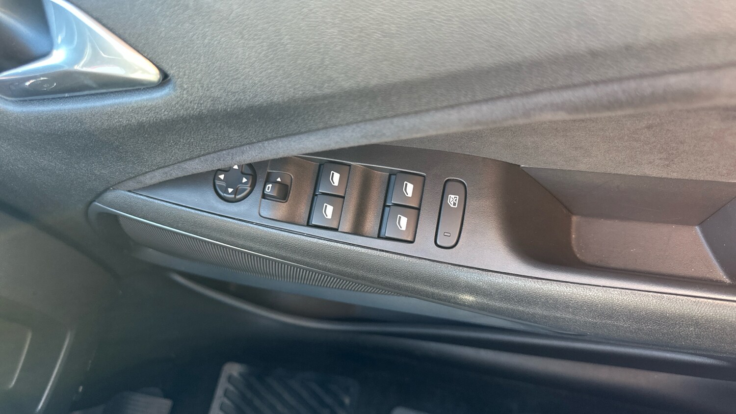 Used Vauxhall Crossland 2023 for sale - 77941343: Photo 22