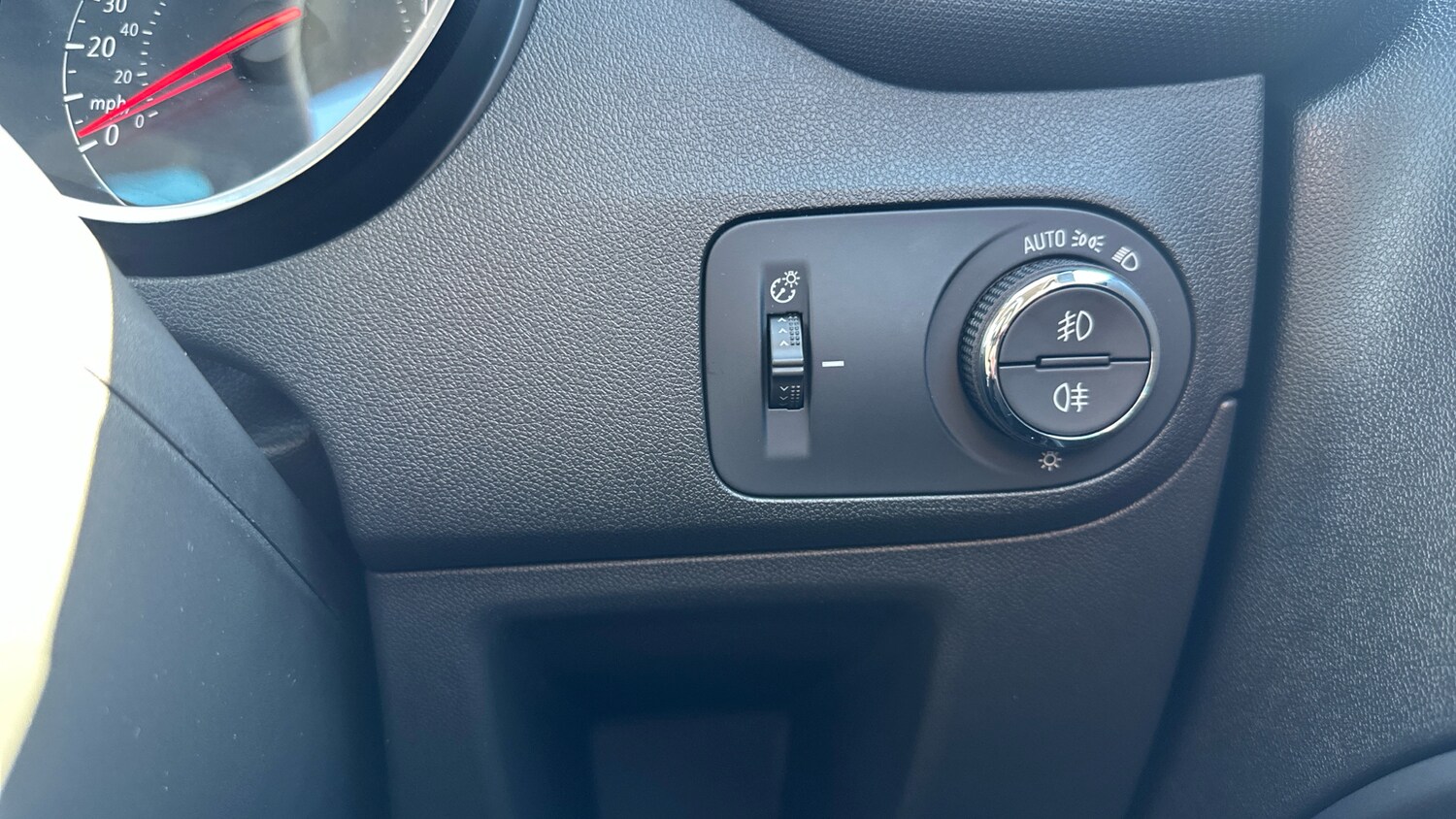 Used Vauxhall Crossland 2023 for sale - 77941343: Photo 34