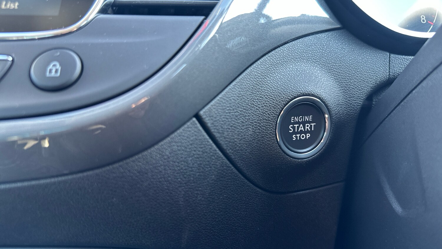 Used Vauxhall Crossland 2023 for sale - 77941343: Photo 40