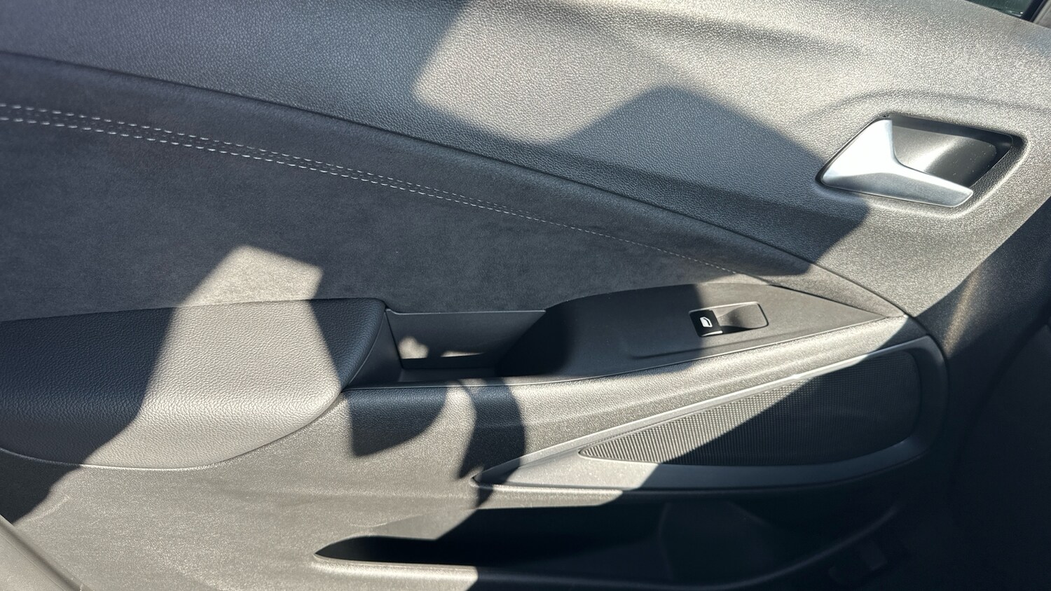 Used Vauxhall Crossland 2023 for sale - 77941343: Photo 41