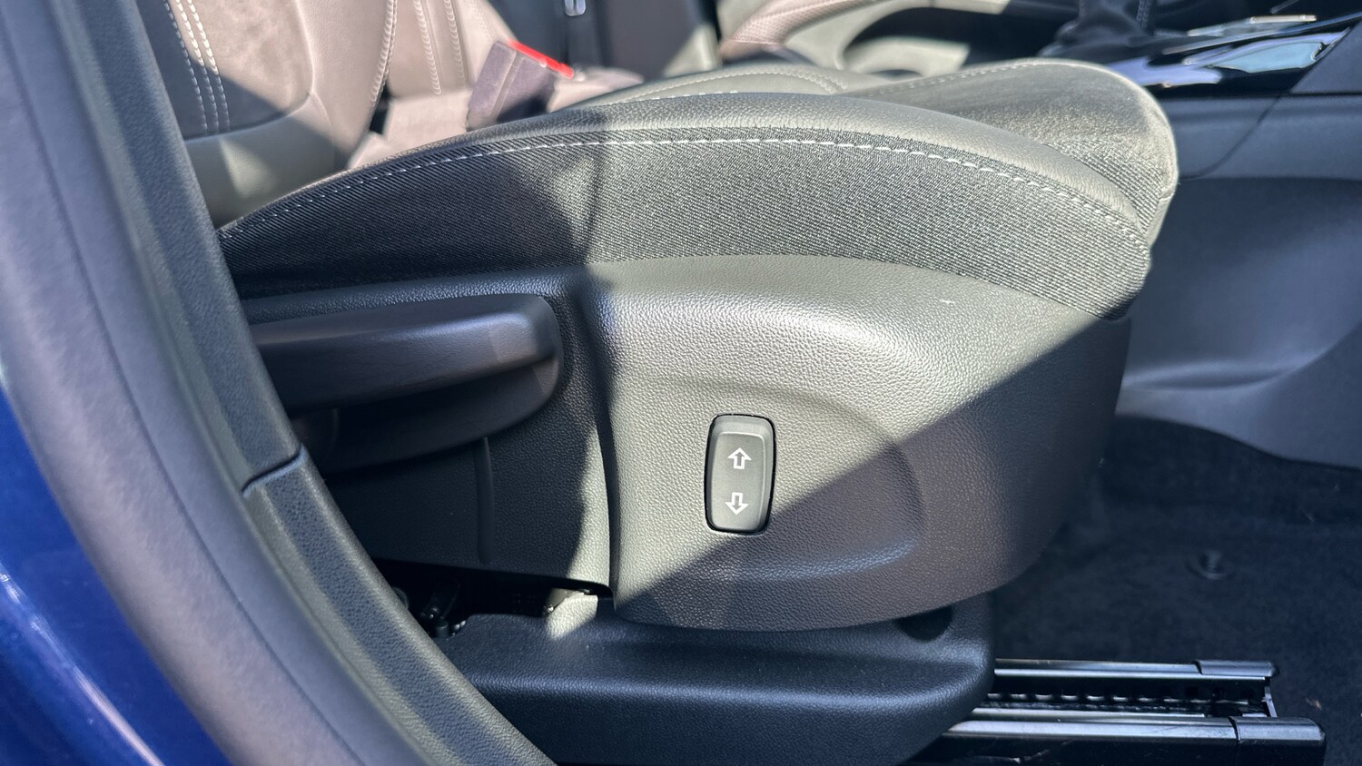 Used Vauxhall Crossland 2023 for sale - 77941343: Photo 55