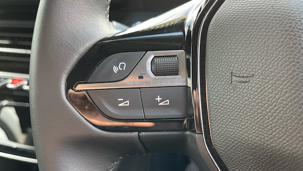 Used Peugeot 2008 2022 for sale - 76073667: Photo 23