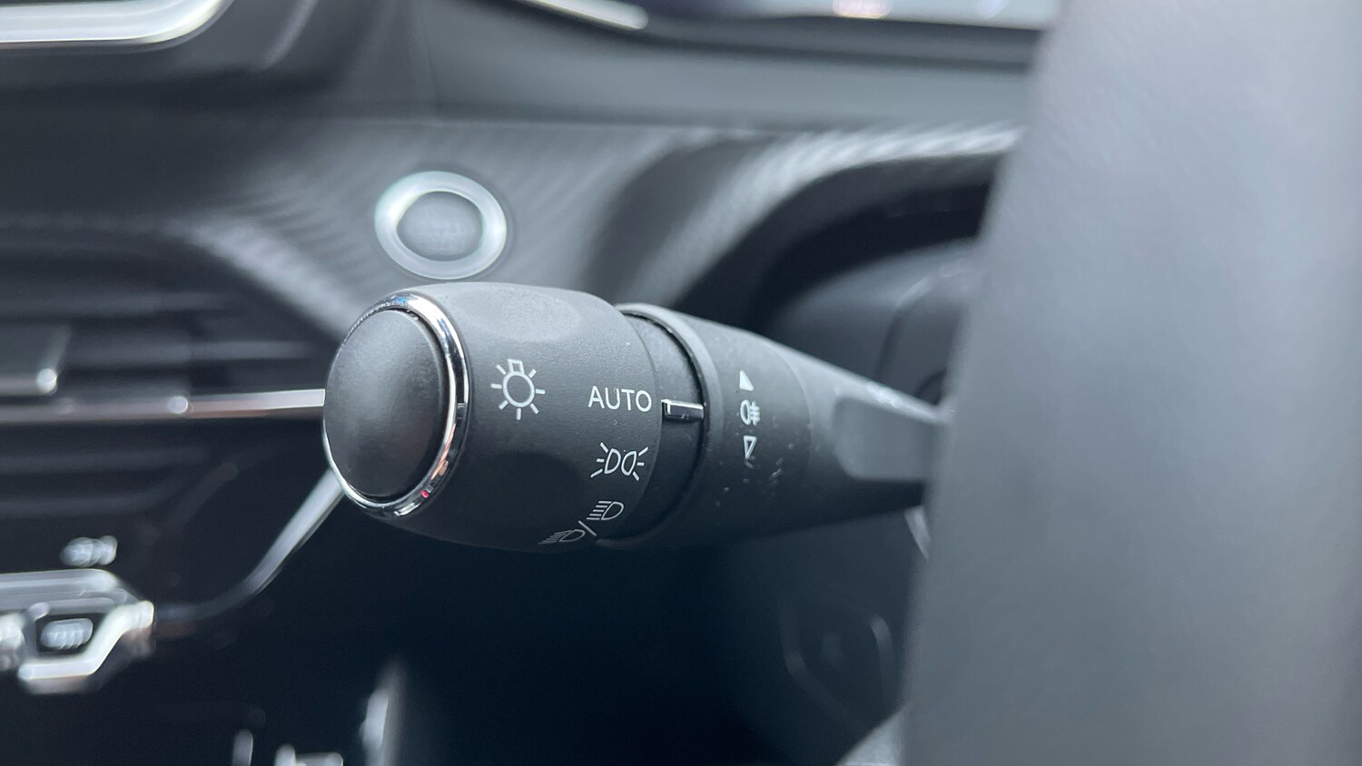 Used Peugeot 2008 2024 for sale - 76400031: Photo 27