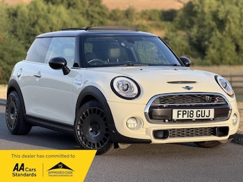 Used MINI Hatch 2018 for sale - 79571209: Photo