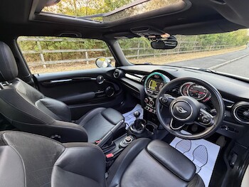Used MINI Hatch 2018 for sale - 79571209: Photo