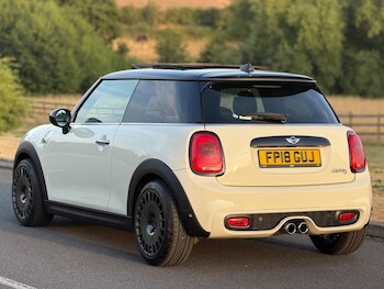 Used MINI Hatch 2018 for sale - 79571209: Photo