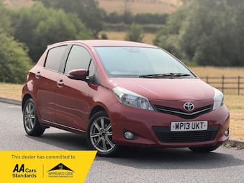 Used Toyota Yaris 2013 for sale - 79831104: Photo