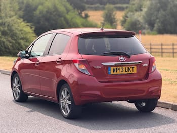 Used Toyota Yaris 2013 for sale - 79831104: Photo