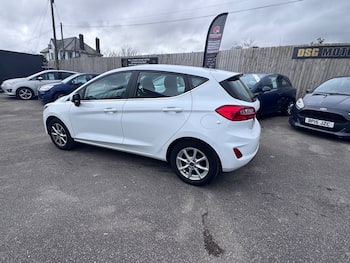 Used Ford Fiesta 2017 for sale - 79882508: Photo