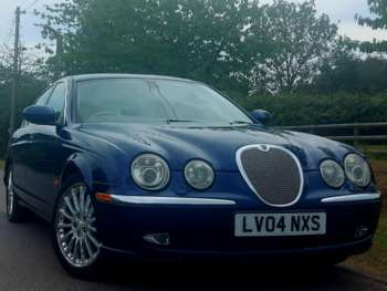 (04) - 4.2 V8 SE 4dr
