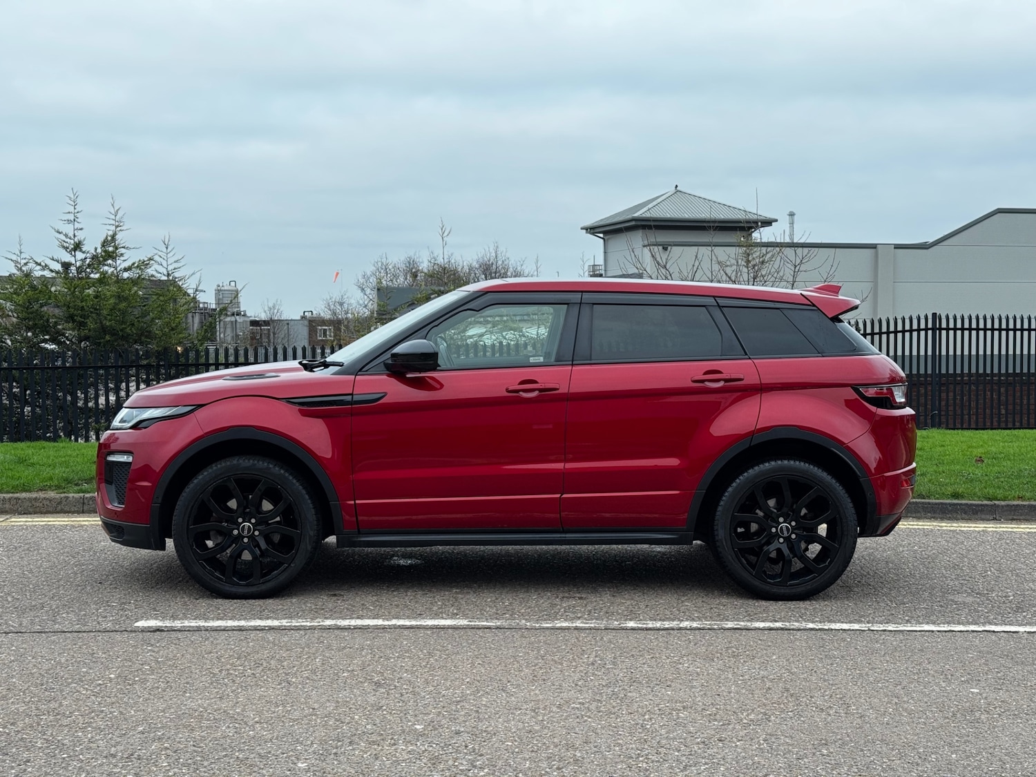 Used Land Rover Range Rover Evoque 2016 for sale - 77117531: Photo 8