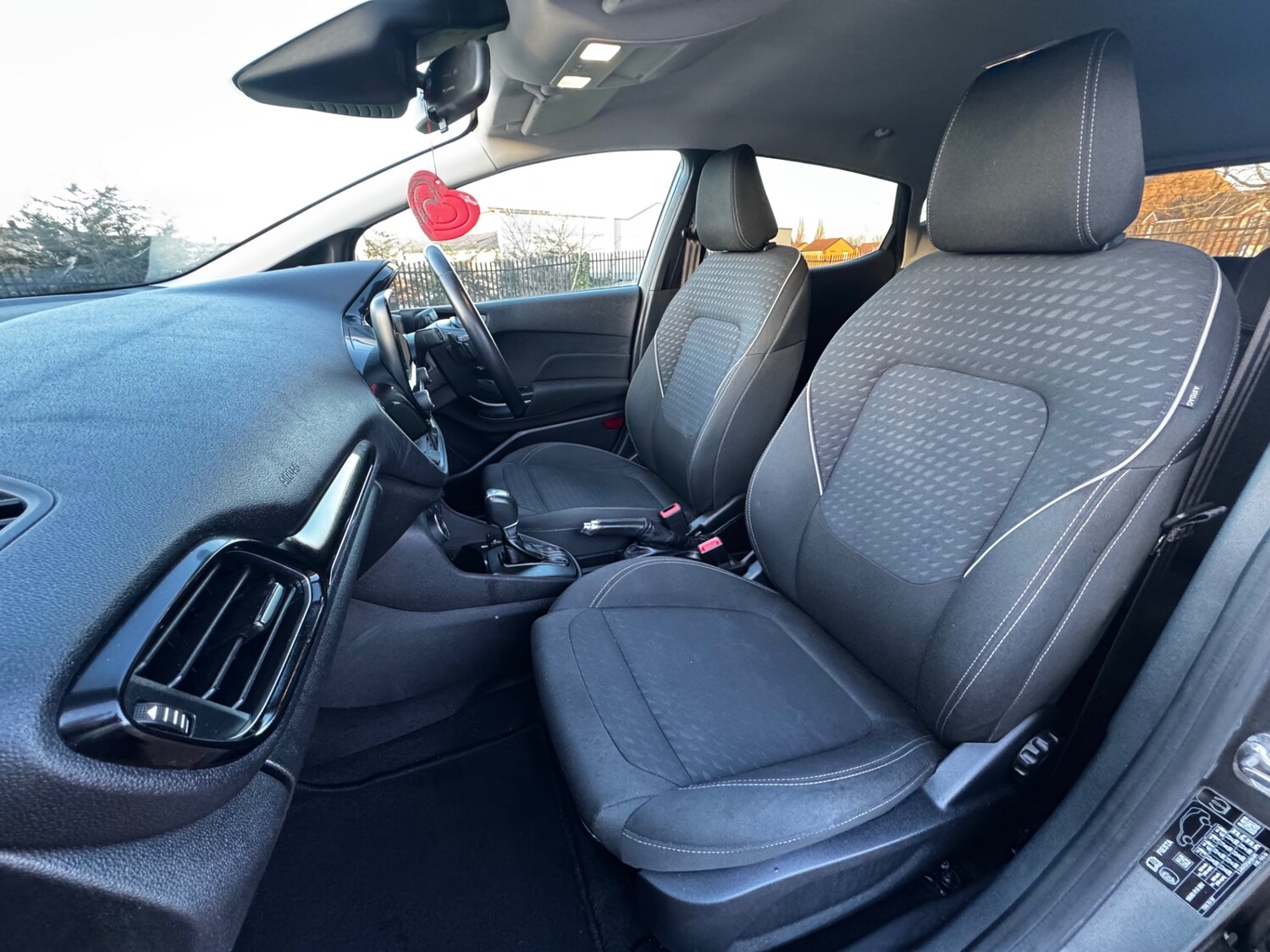 Used Ford Fiesta 2018 for sale - 77476850: Photo 12