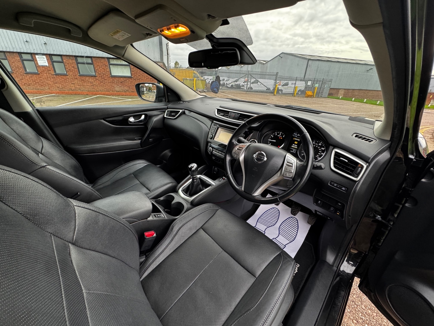 Used Nissan Qashqai 2015 for sale - 77106759: Photo 10