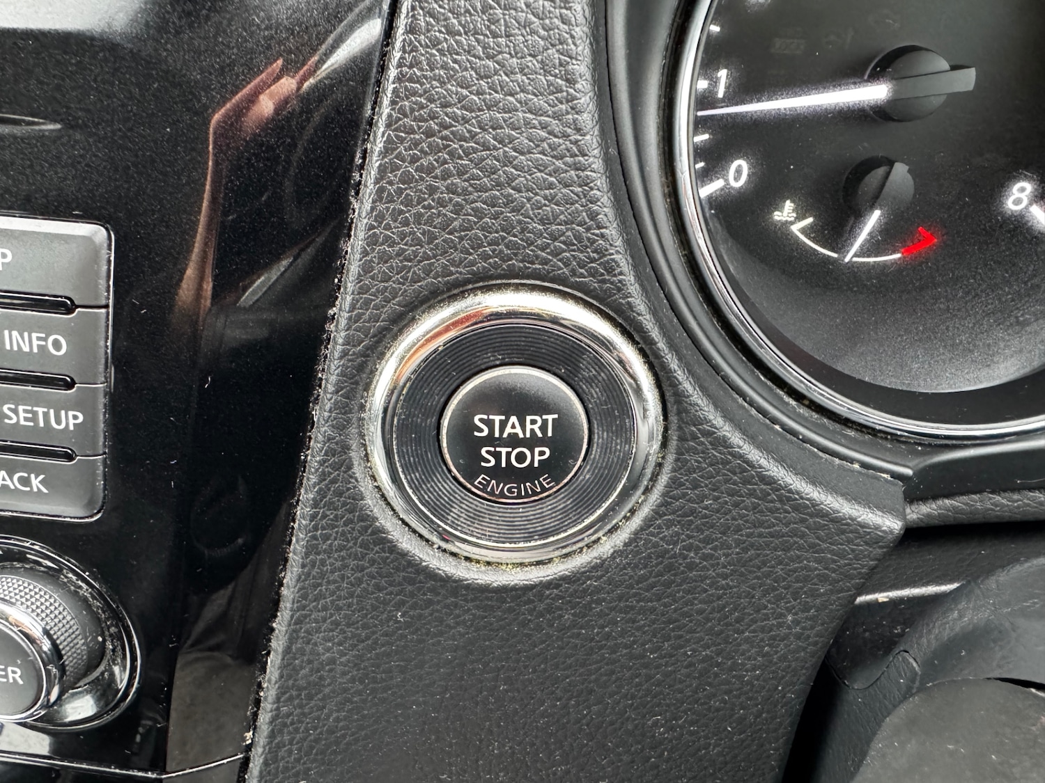 Used Nissan Qashqai 2015 for sale - 77106759: Photo 25