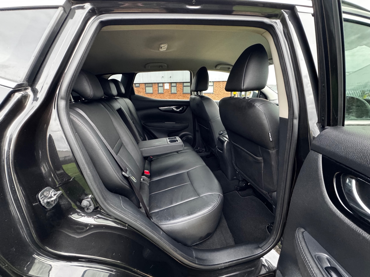 Used Nissan Qashqai 2015 for sale - 77106759: Photo 32