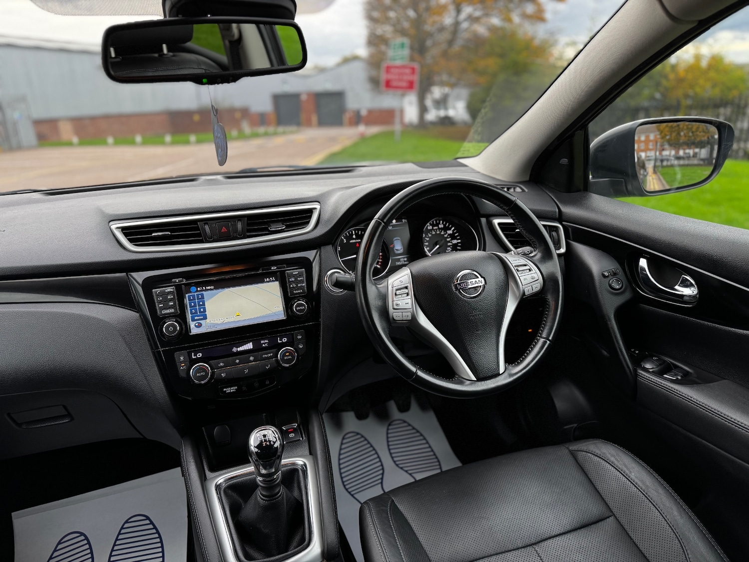 Used Nissan Qashqai 2015 for sale - 77106759: Photo 33