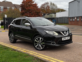 Used Nissan Qashqai 2015 for sale - 77106759: Photo
