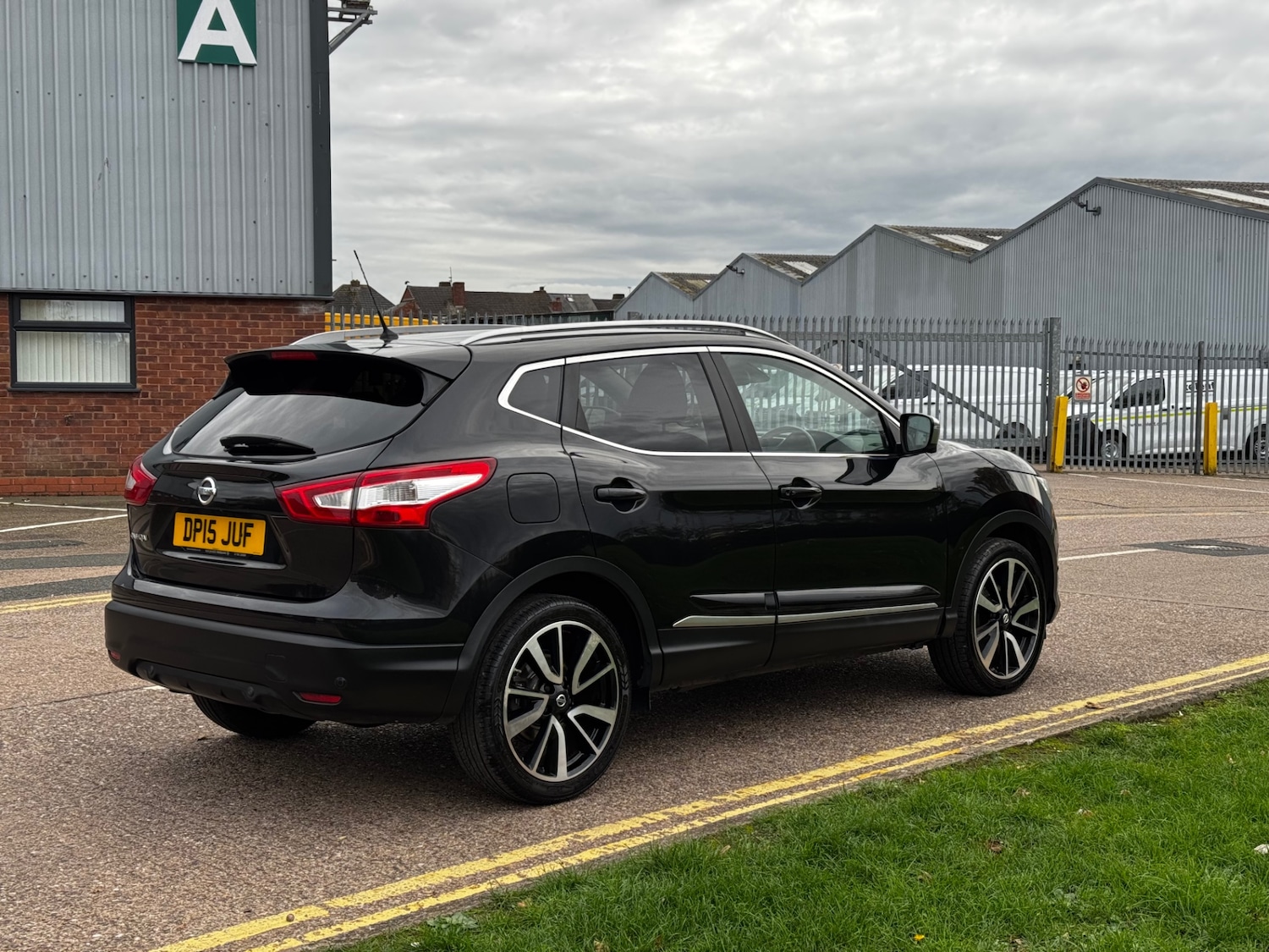 Used Nissan Qashqai 2015 for sale - 77106759: Photo 5