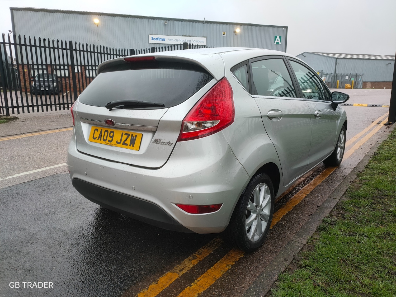 Used Ford Fiesta 2009 for sale - 78005563: Photo 4