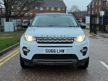 Used Land Rover Discovery Sport 2016 for sale - 78779643: Photo