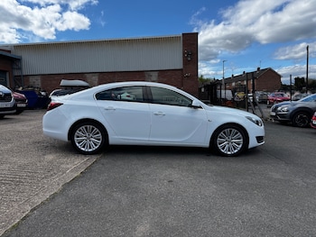 Used Vauxhall Insignia 2015 for sale - 78489581: Photo