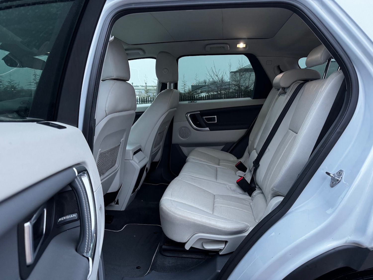 Used Land Rover Discovery Sport 2016 for sale - 77819982: Photo 11