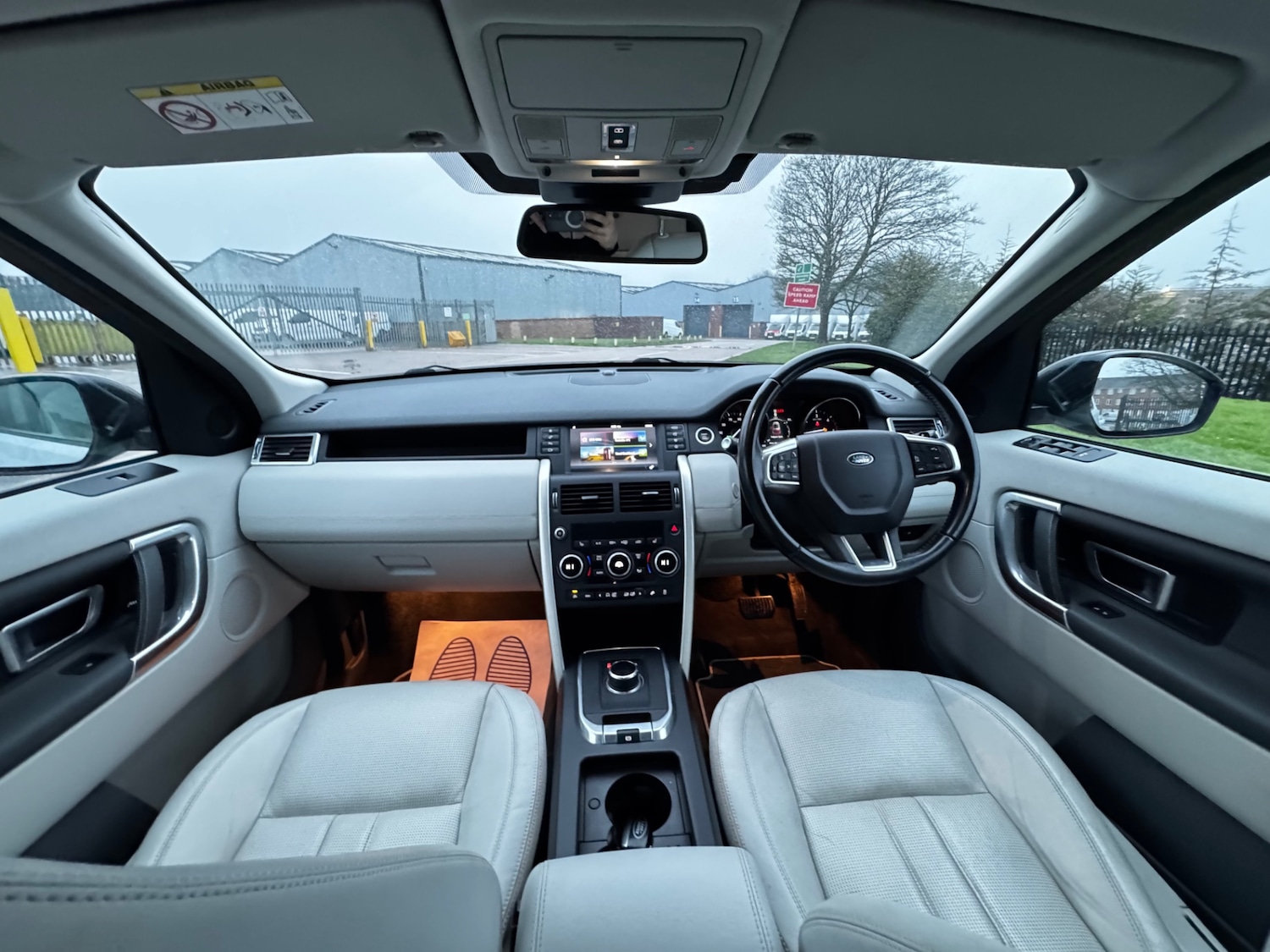 Used Land Rover Discovery Sport 2016 for sale - 77819982: Photo 16