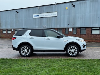 Used Land Rover Discovery Sport 2016 for sale - 77819982: Photo