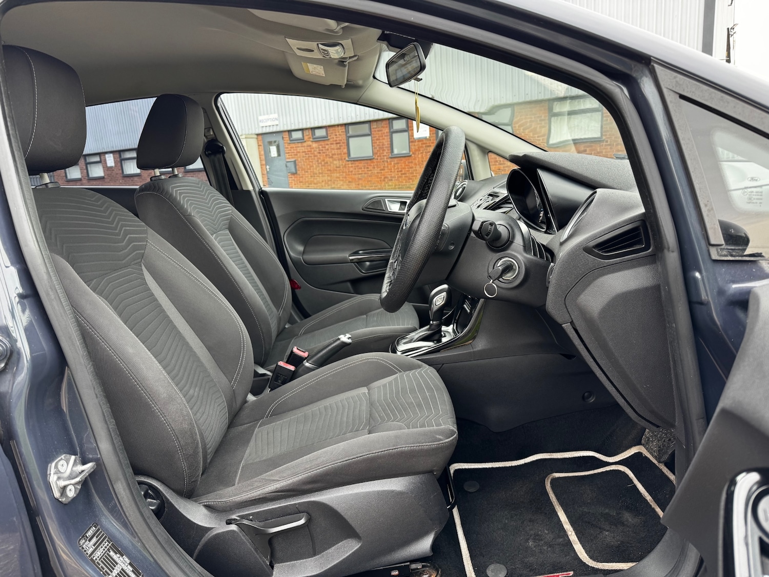 Used Ford Fiesta 2015 for sale - 77991897: Photo 12