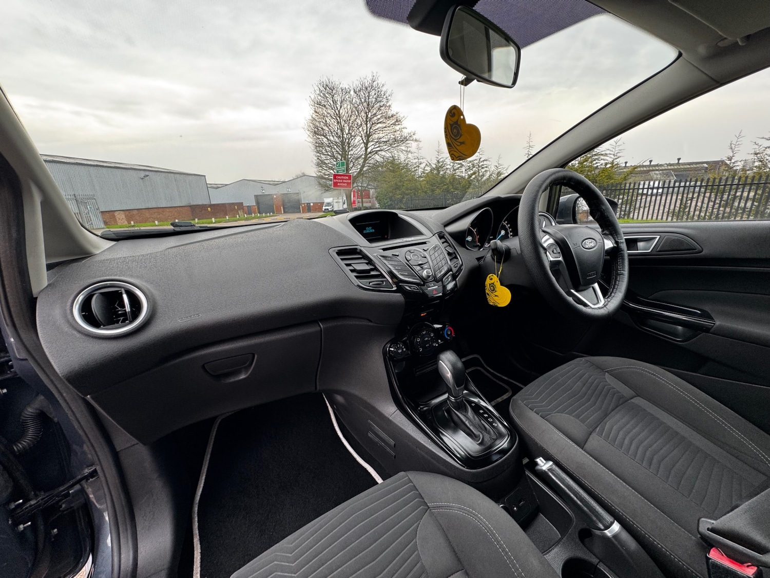 Used Ford Fiesta 2015 for sale - 77991897: Photo 18