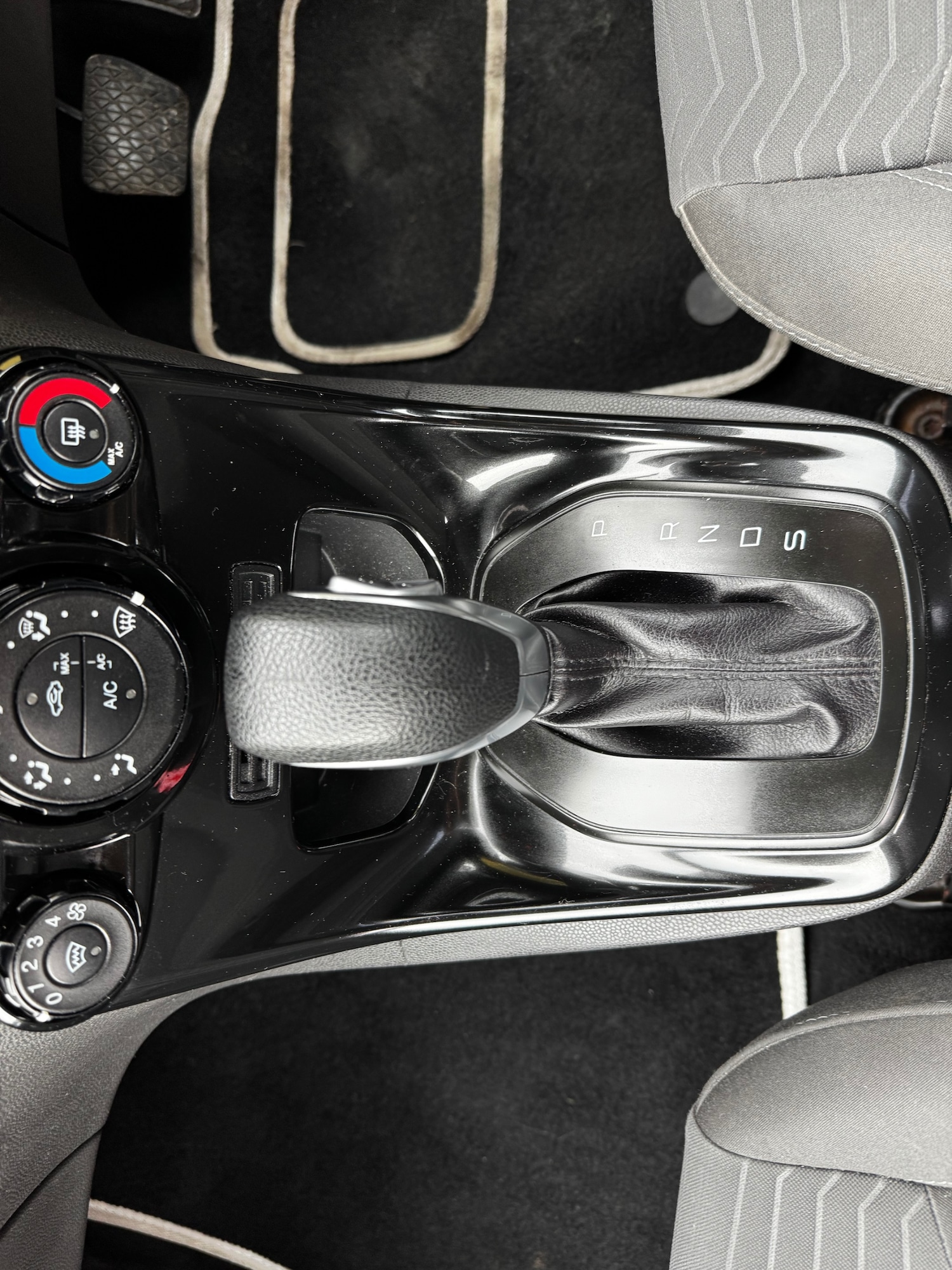 Used Ford Fiesta 2015 for sale - 77991897: Photo 21