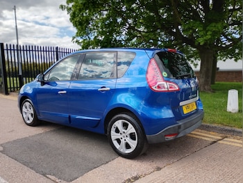 Used Renault Scenic 2011 for sale - 78584586: Photo