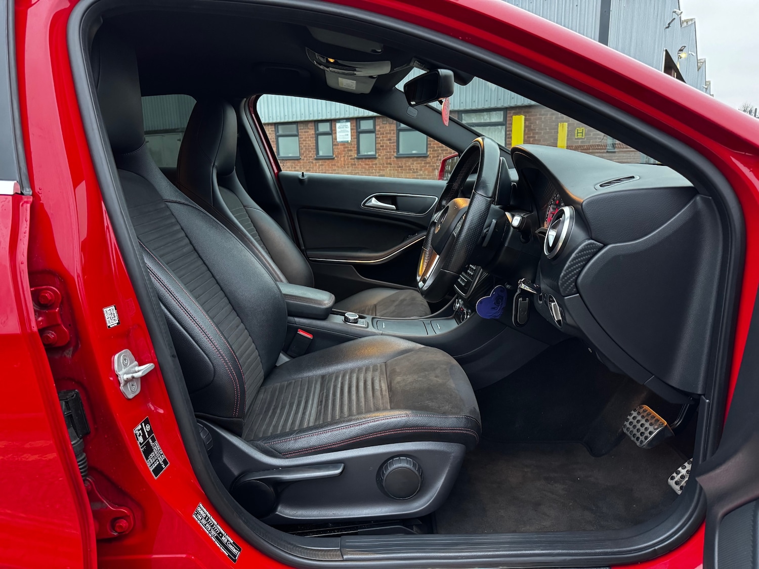 Used Mercedes-Benz A-Class 2015 for sale - 77053756: Photo 11