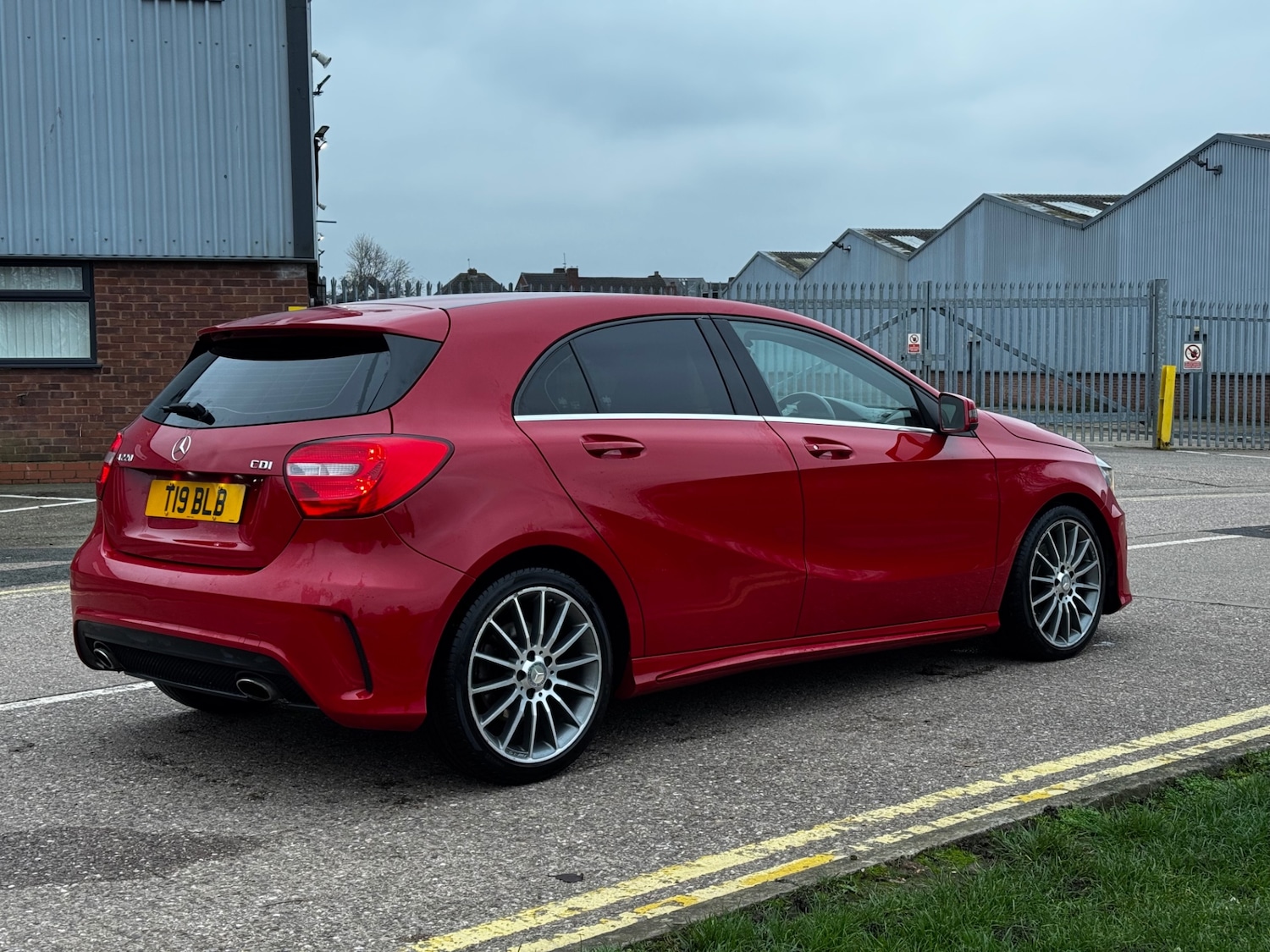 Used Mercedes-Benz A-Class 2015 for sale - 77053756: Photo 5