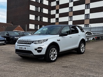 Used Land Rover Discovery Sport 2016 for sale - 79543850: Photo