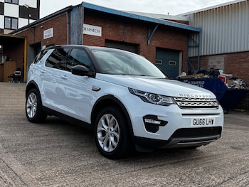 Used Land Rover Discovery Sport 2016 for sale - 79543850: Photo
