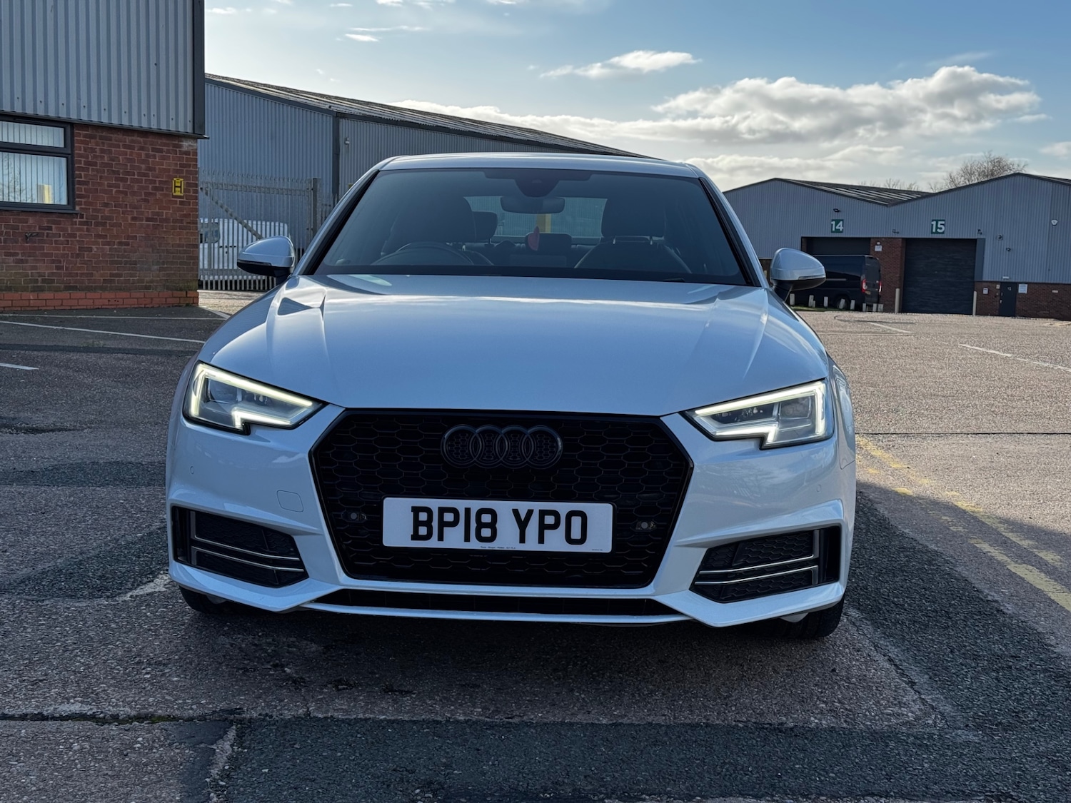 Used Audi A4 2018 for sale - 77880926: Photo 2
