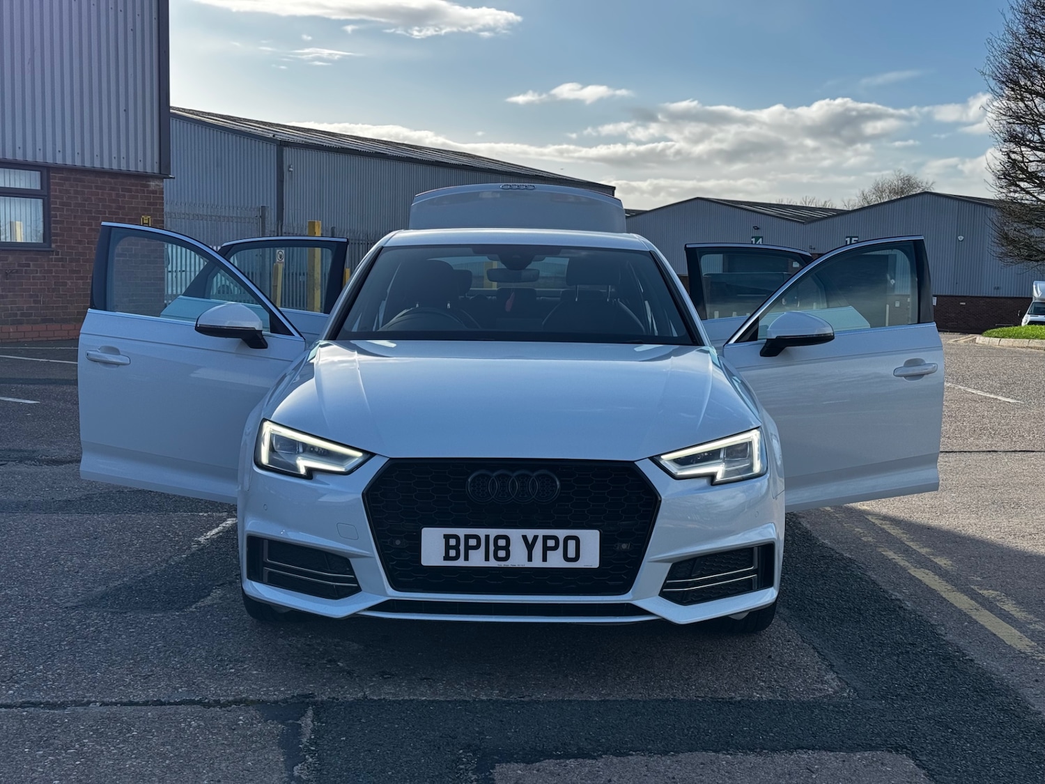 Used Audi A4 2018 for sale - 77880926: Photo 8