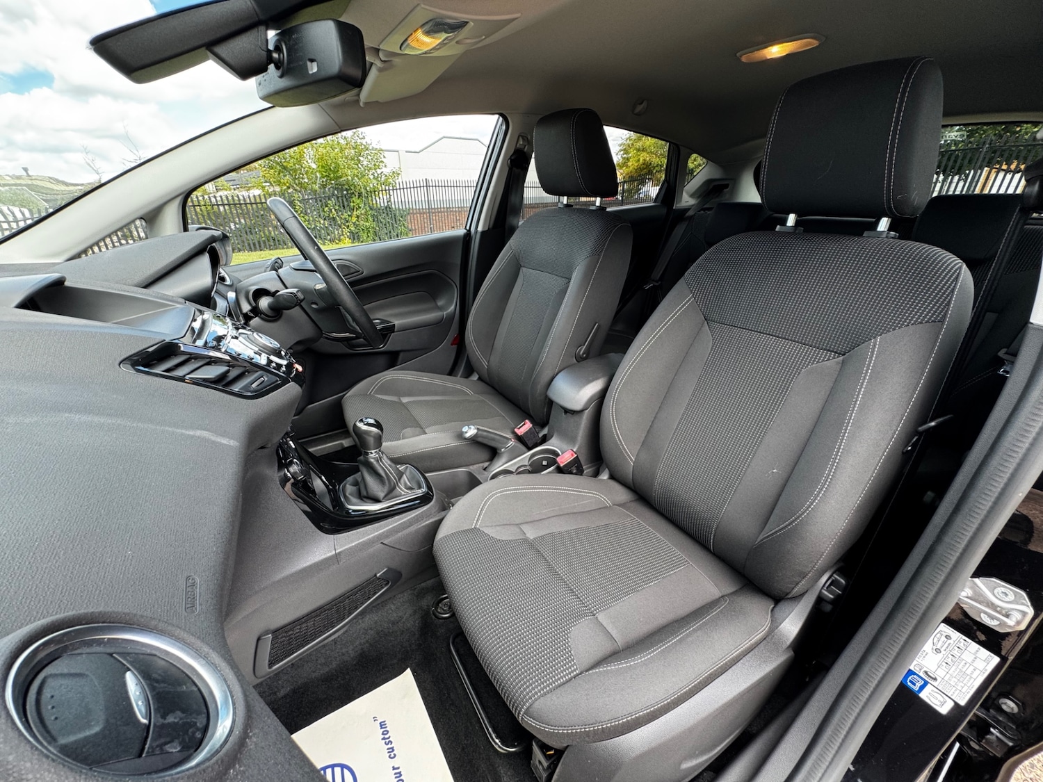 Used Ford Fiesta 2015 for sale - 76157899: Photo 15