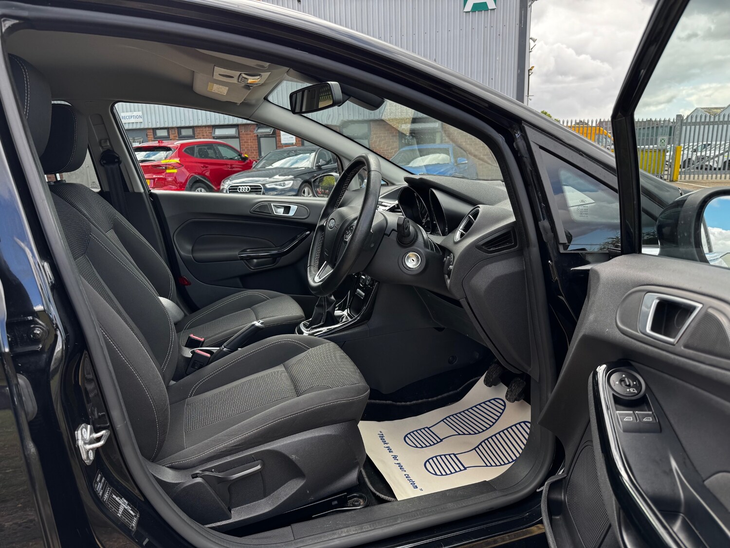 Used Ford Fiesta 2015 for sale - 76157899: Photo 17