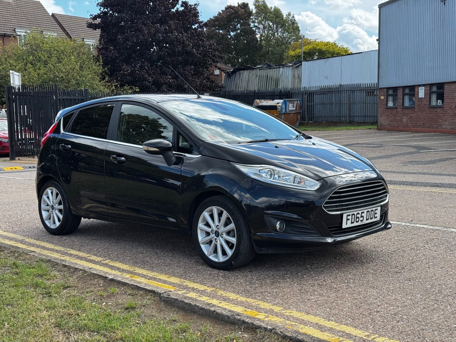 Used Ford Fiesta 2015 for sale - 76157899: Photo 3