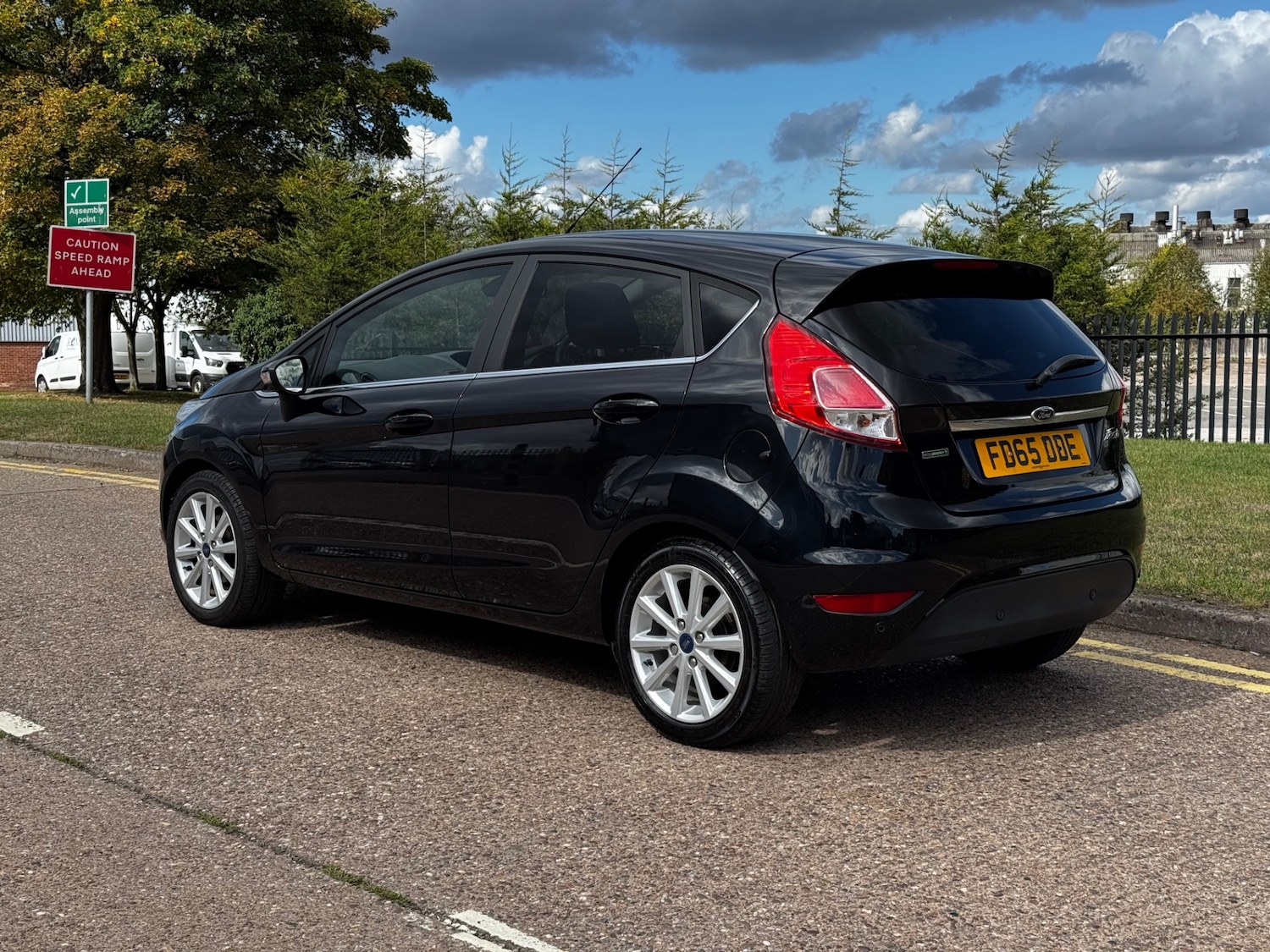 Used Ford Fiesta 2015 for sale - 76157899: Photo 7