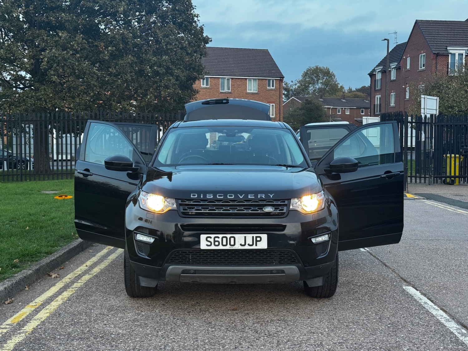 Used Land Rover Discovery Sport 2018 for sale - 76975406: Photo 10