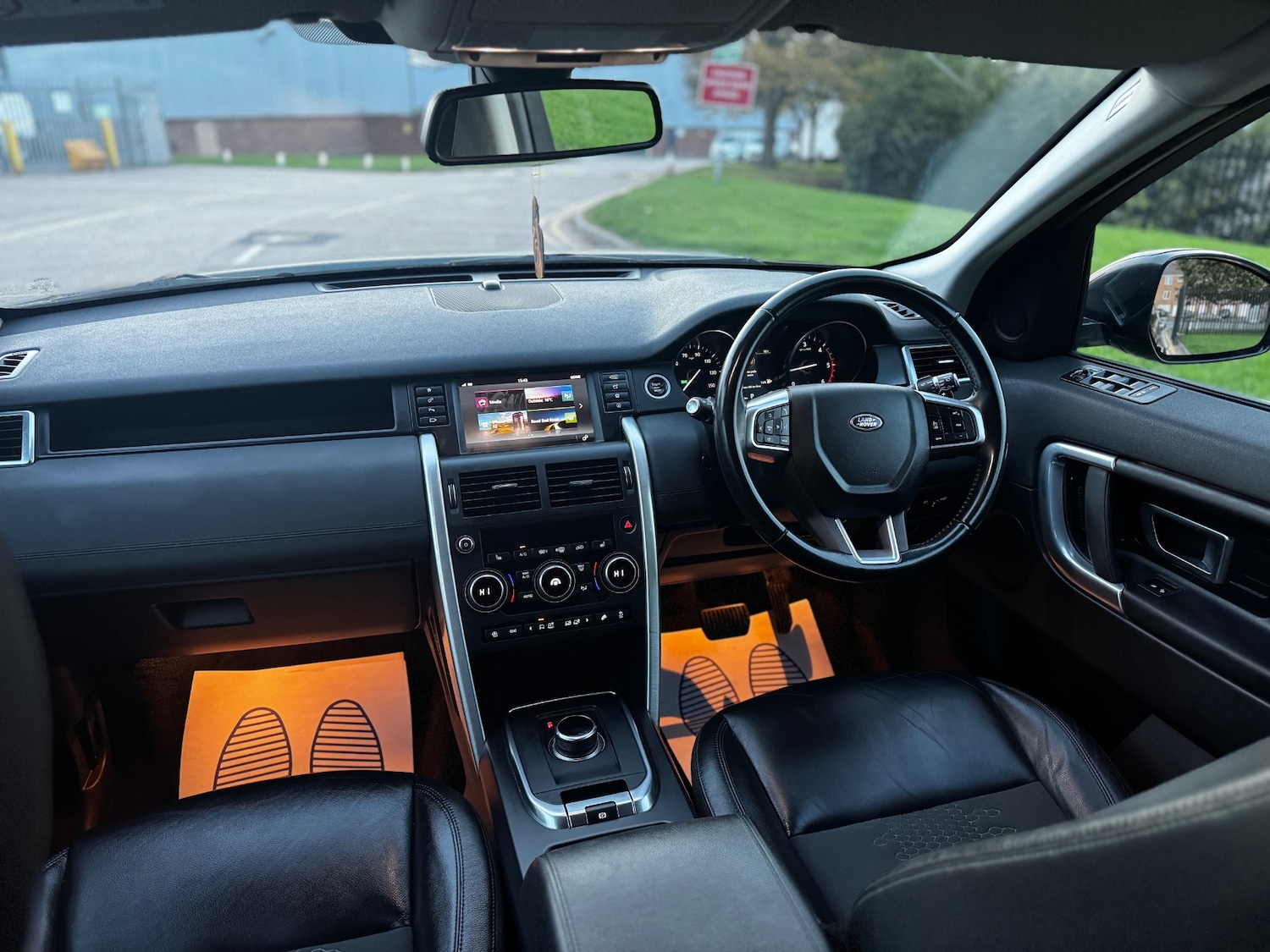 Used Land Rover Discovery Sport 2018 for sale - 76975406: Photo 13
