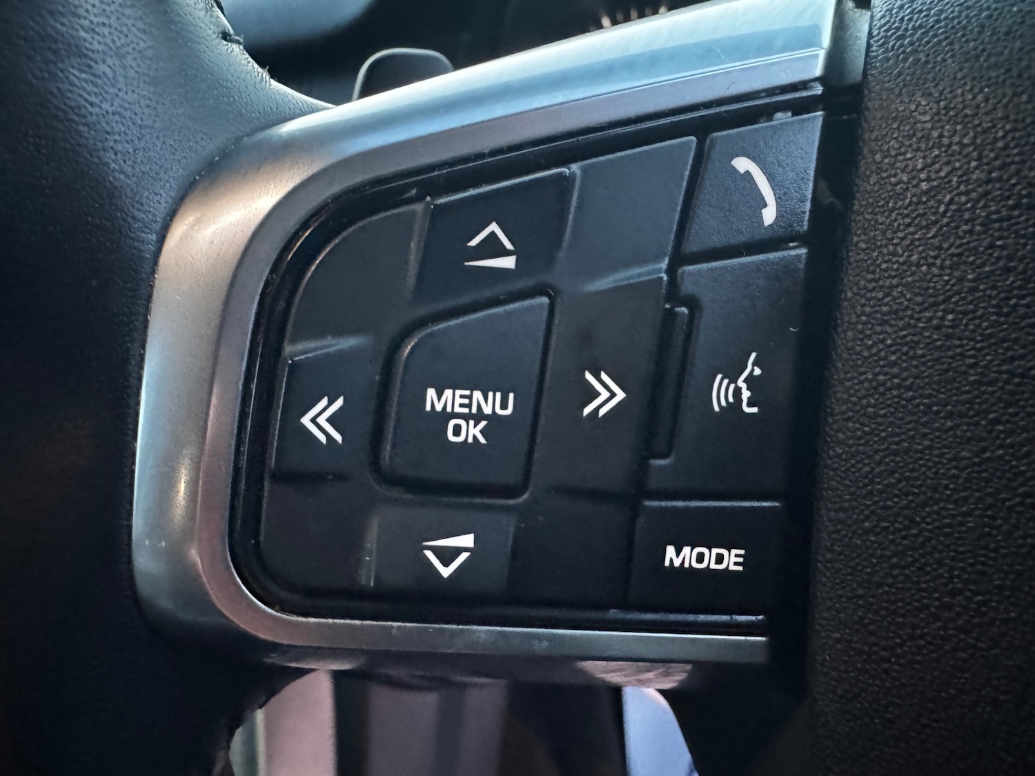 Used Land Rover Discovery Sport 2018 for sale - 76975406: Photo 23