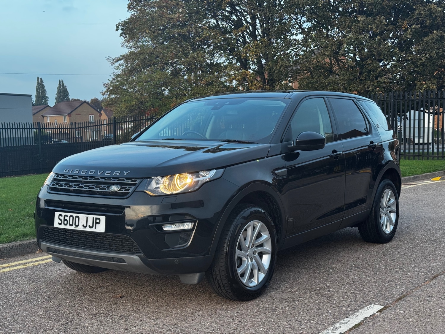 Used Land Rover Discovery Sport 2018 for sale - 76975406: Photo 6