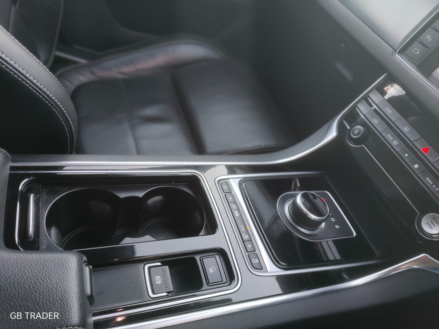 Used Jaguar XF 2018 for sale - 78005612: Photo 25