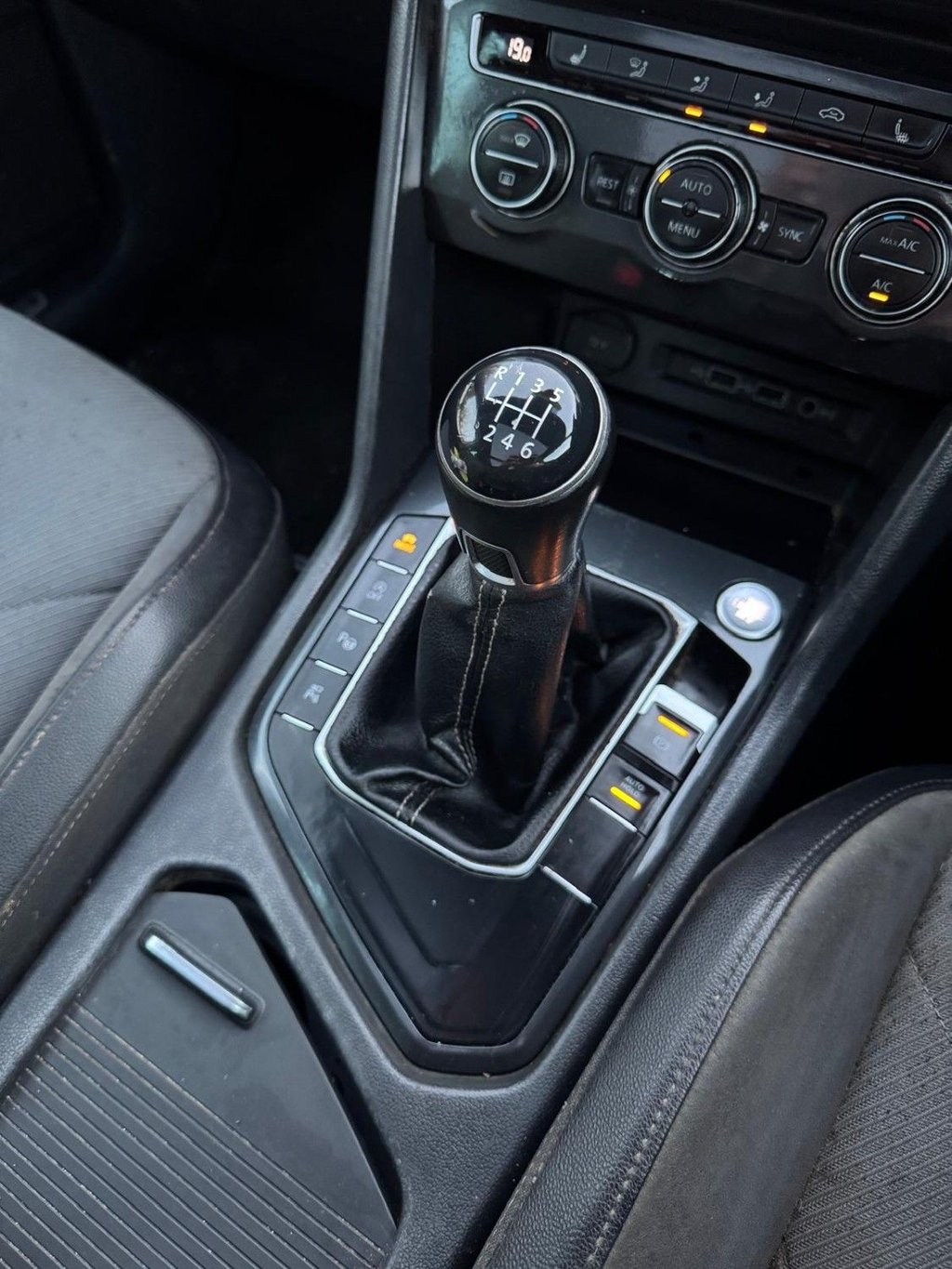 Used Volkswagen Tiguan 2020 for sale - 77983006: Photo 28