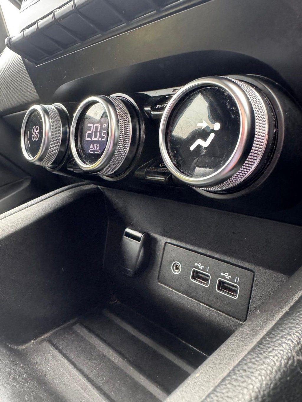 Used Renault Clio 2024 for sale - 77809959: Photo 22