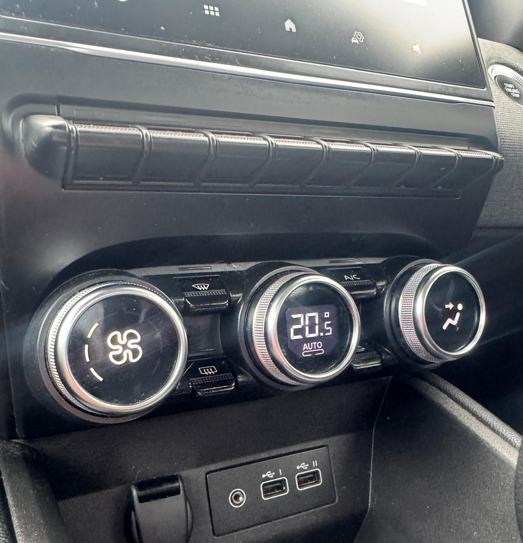 Used Renault Clio 2024 for sale - 77809959: Photo 23